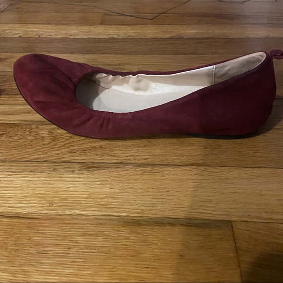 dark red nine west flats - Picture 3 of 3